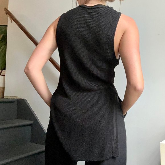 ARITZIA WILFRED PALMIER PLUM KNITTED SLEEVELESS SLIT TUNIC - S - Picture 3 of 4